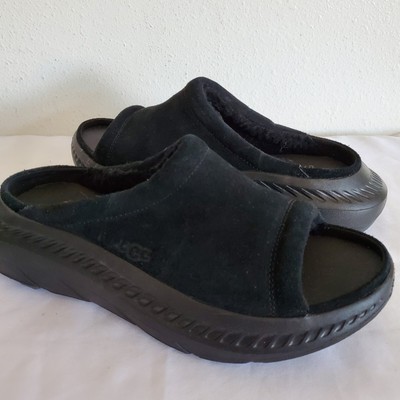 NWOB MENS SIZE 9.5 BLACK UGG CA805 V2 Slide Suede Casual  display picture 1