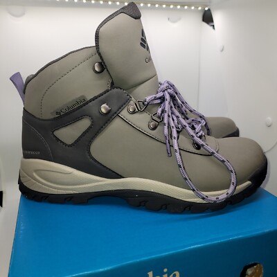 Columbia Yoncalla Mid Waterproof boots Women's 9.5 Worn once  In box