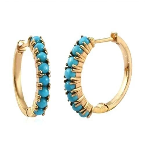 Pendientes tipo argolla enchapados en oro amarillo de 14 quilates turquesa simulada de corte redondo de 2 quilates para mujer Foto 3 de 4