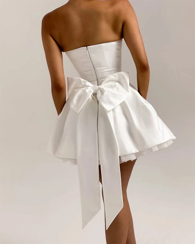 Elegantes Vestidos de Novia Cortos Mini Sin Tirantes Personalizados Drapeados Satén Línea A Foto 2 de 4