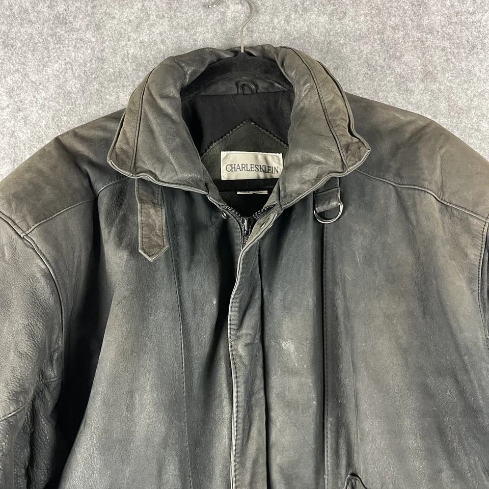 Chaqueta de bombardero de cuero Charles Klein de colección para mujer grande desgastada descolorida aviador Foto 2 de 4