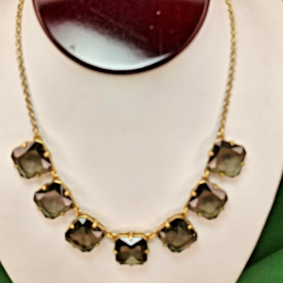 Collar J Crew tono dorado y grueso vidrio ahumado llamativo 16-18" Foto 4 de 4