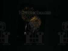 1998 Press Photo Hudson Fireworks - RRU30479