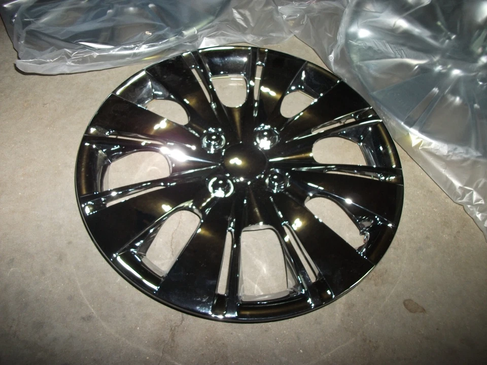 Nuevo Juego de 4 Cubiertas de Rueda Yaris #509-15C 15" Foto 3 de 4