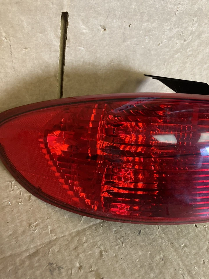 Lámpara de luz trasera izquierda izquierda izquierda #S16 OEM 2006 2007 Subaru B9 Tribeca #S16 Foto 3 de 4