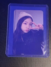Yeojin Loona Look:Na Everline Jumper Official Photocard ROUND 1