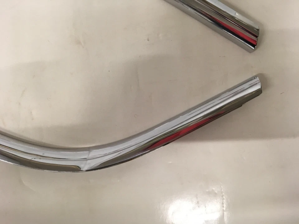 58 Cadillac Seville Deville Eldorado Biarritz techo cuarto trasero ventana moldura  Foto 4 de 4