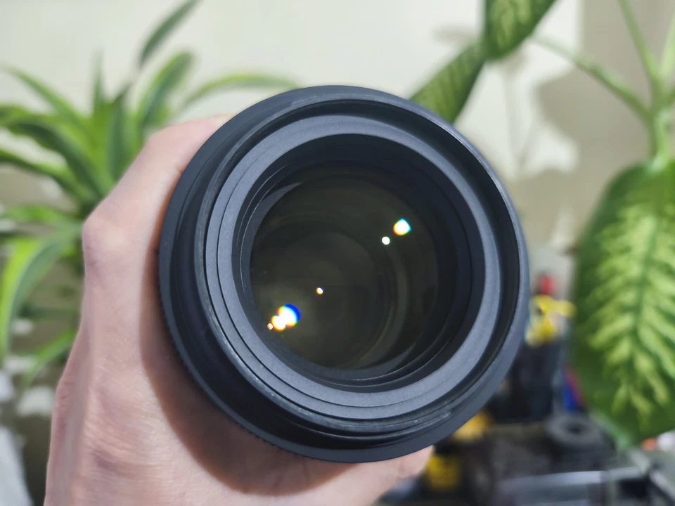 Tamron 85mm F1.8 SP Di VC USD Lens for Canon EF Very Good Condition - Image 4 of 4