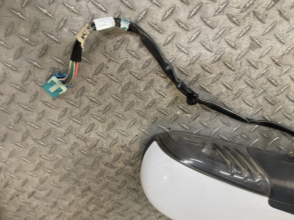 Espejo retrovisor lateral izquierdo GMC Envoy Denali 2006-2007 blanco probado por fabricante original Foto 3 de 4