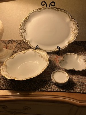 Haviland Limoges Porcelain Dinner Set Clover Leaf design, 36 piece