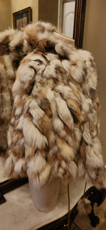 Vintage 70's HOODED  FOX Fur CAPE poncho - Image 2 of 4