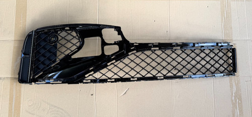 Bentley Flying Spur 2020-2023 Front Right Lower Bumper grille Photo - $950
