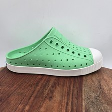 Native Jefferson Shoes Youth Girls 1 Green White Slip On Mule Clog Sneakers