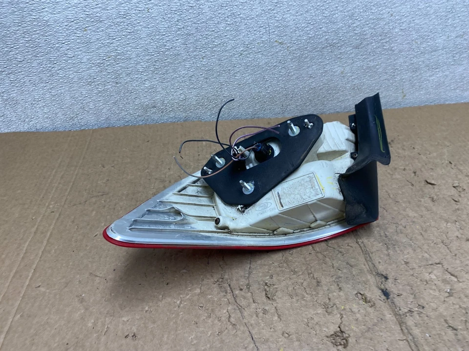 Lincoln MKZ Zephyr 2007 a 2009 conductor izquierdo luz trasera lateral izquierda OEM V3870 DW Foto 4 de 4