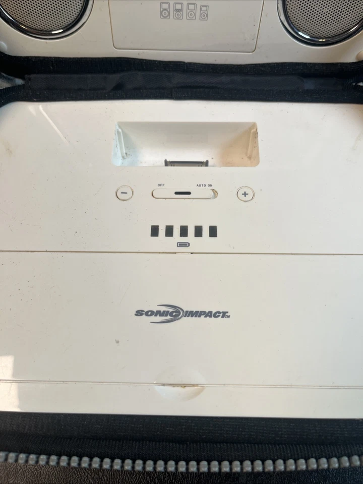 Sonic Impact i-Fusion 3 iPod Dock w Speakers Model 5085 UNTESTED  Parts Only - Image 2 of 4