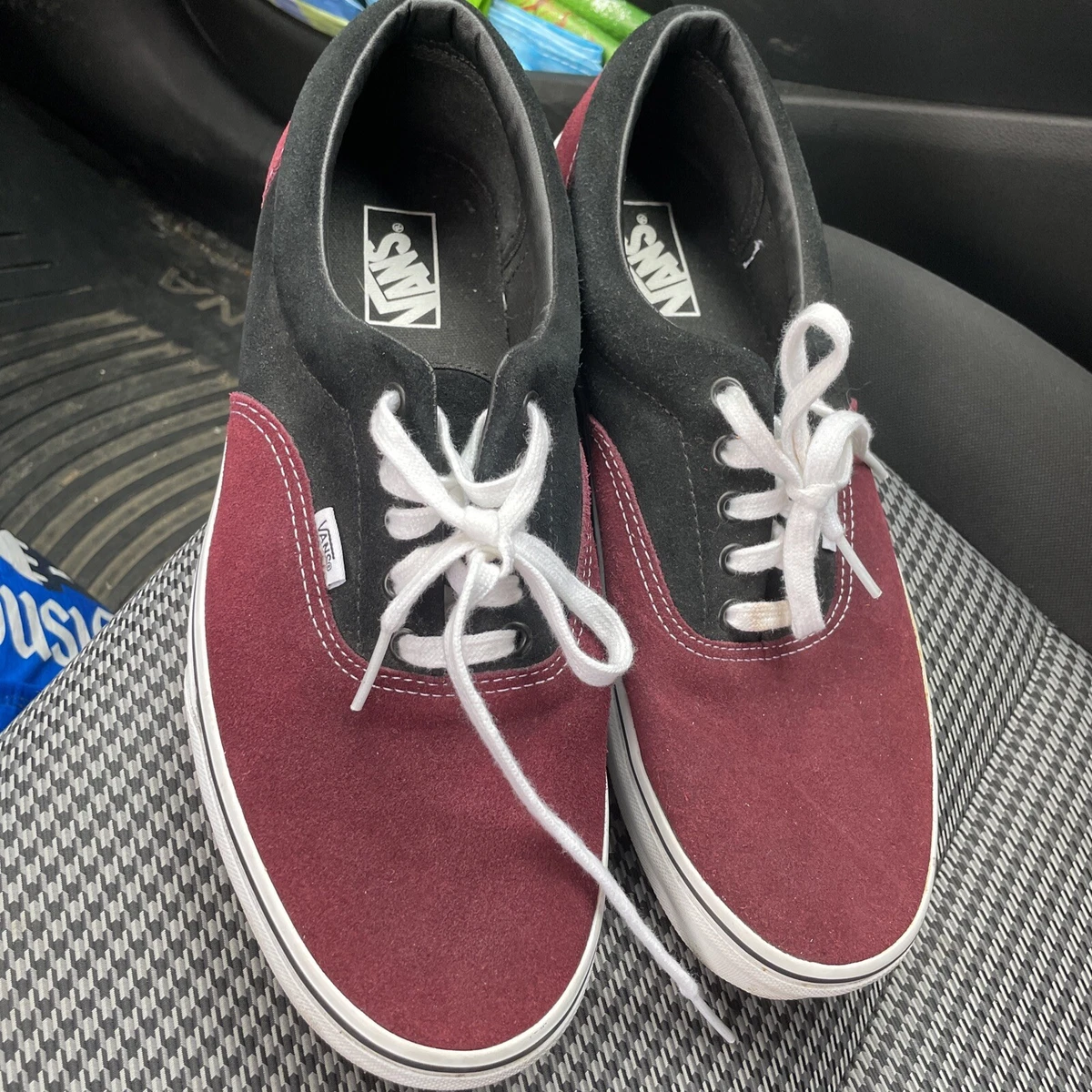 Maroon black best sale vans