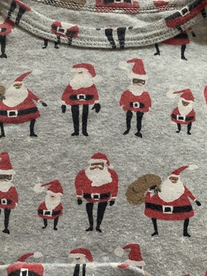 Baby Gap Toddler Holiday PJs Pajama 5T Two piece Santa LS Grey Red