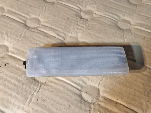 (11) Mercedes 500 SE W126 Serie 1 Innenleuchte licht leuchte 1268200101