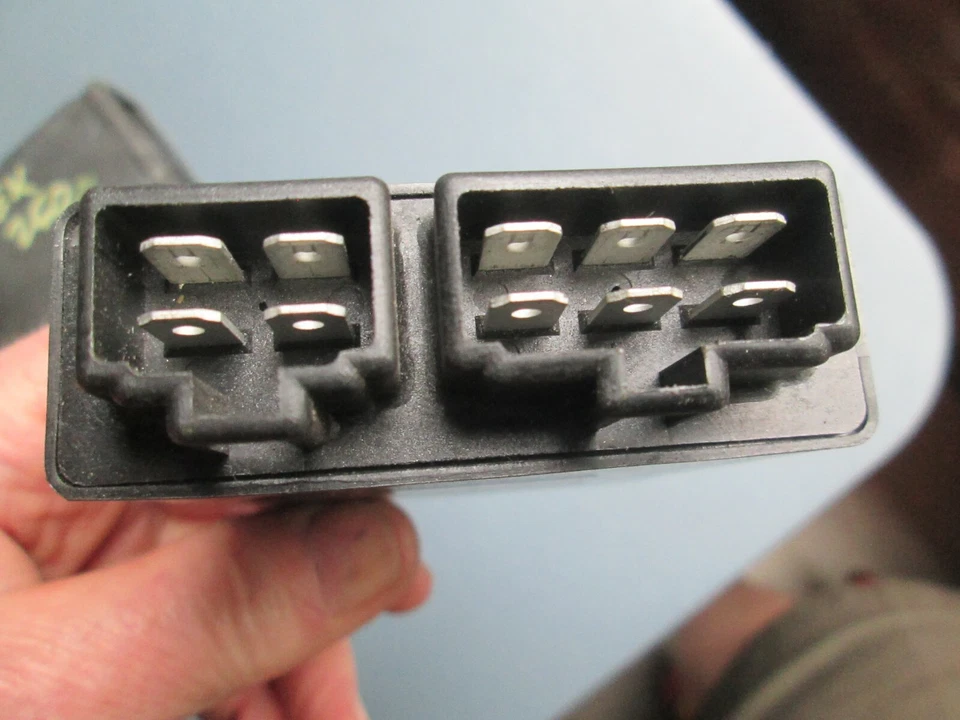 Kawasaki 1995 - 2007 Ninja 250R / 1990 - 2007 ZZR250 ENCENDEDOR CDI ECU 21119-0010 Foto 3 de 4