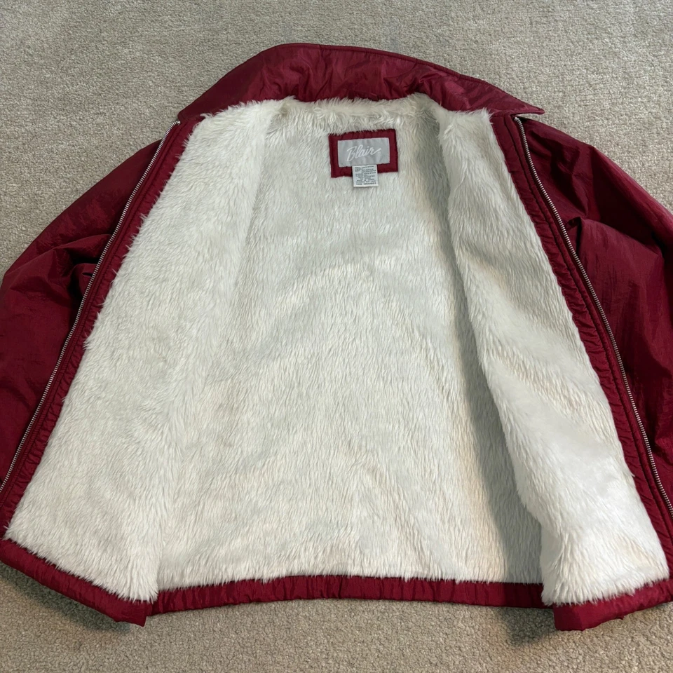 Chaqueta de invierno Blair forrada de piel sintética para mujer cremallera completa de nailon concha roja mediana Foto 4 de 4