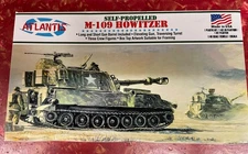 Atlantis Self-Propelled M-109 Howitzer 1/48 Scale Model Kit - Open Box