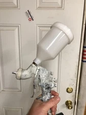 Vaper 19900 600ml Plastic Cup with Lid for Gravity Feed Spray