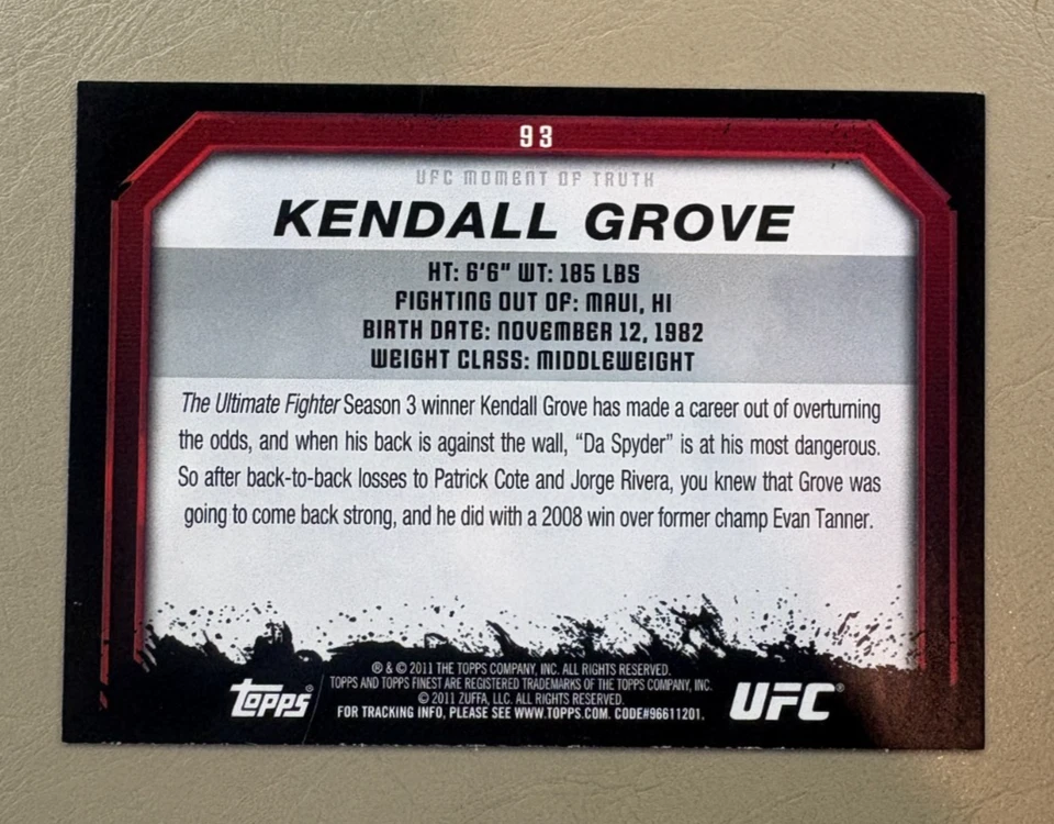 Kendall Grove 2011 Topps UFC Moment of Truth #93 Gold Parallel - Image 2 of 2