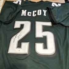 LeSean McCoy Cards and Memorabilia Guide 44