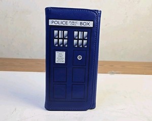 Dr. Doctor Who Woman's Faux Leather TARDIS Zip Coin Clutch Wallet