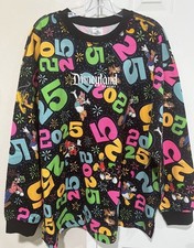 NWT Disneyland Mickey And Friends Crewneck 2025 Sweatshirt SIZE: XL UNISEX