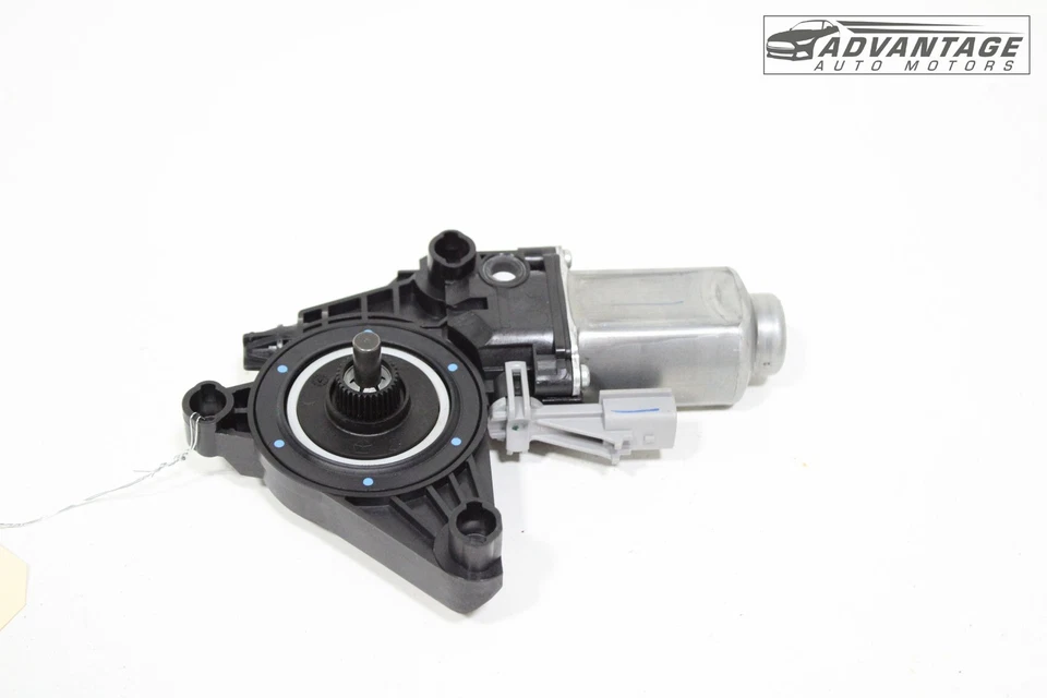 2020-2024 CHRYSLER VOYAGER REAR LEFT SIDE DOOR WINDOW REGULATOR MOTOR OEM - Image 4 of 4