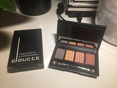   Doucce Freematic Lidschatten Quad in dezenter Eleganz mit Pinsel Brandneu.UVP26£