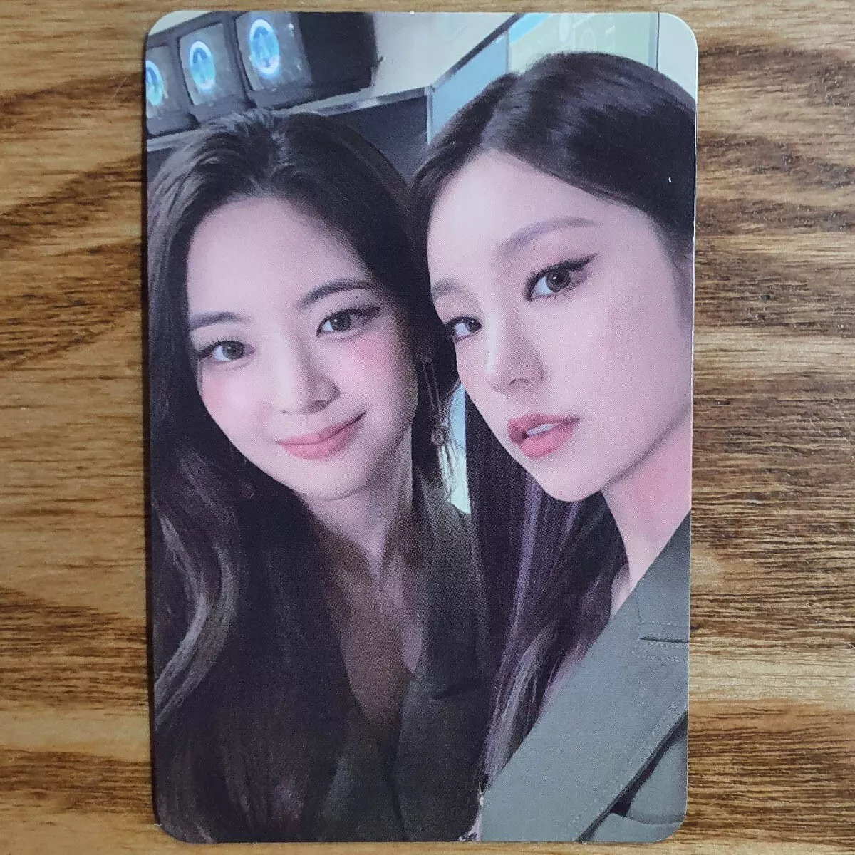 ITZY 'CHECKMATE' - Official Photocard [Yeji, Lia, RJ