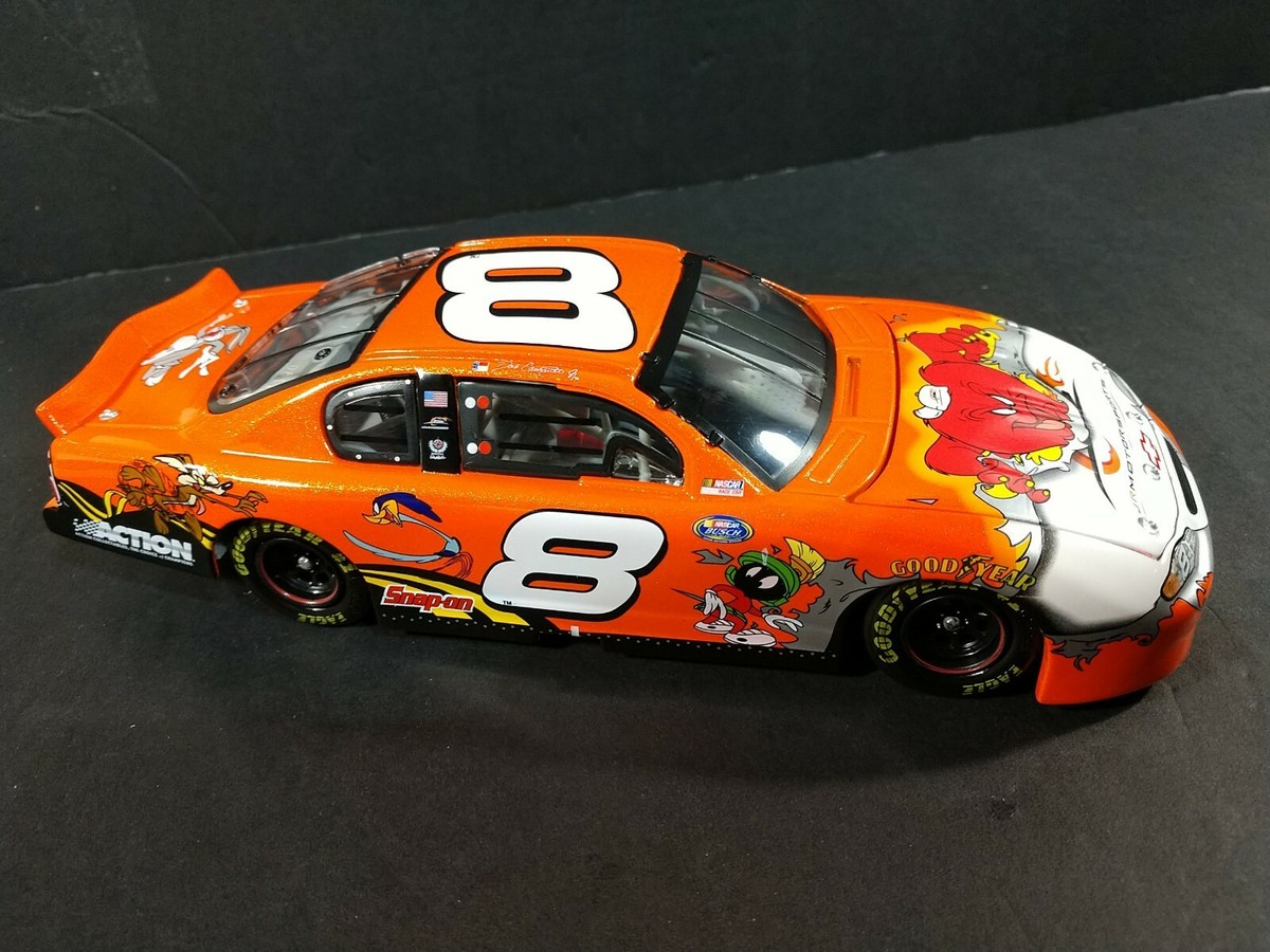 ACTION EARNHARDT JR #8 Looney Tunes Rematch 2002 Monte Carlo Bank 1:24 EUR 33,30 - FR