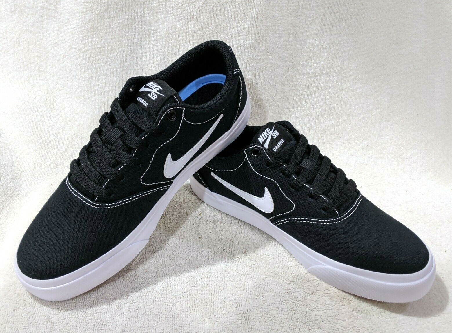 nike charge solarsoft