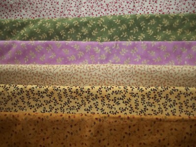 BERRIES Leaves VINES floral TINY Cotton FABRIC U-Pick SEE INFO 1/2 yd BTHY