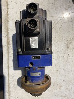 Yaskawa SGMGH-09DCA61 850w 3.5a AC Servo w/ Alpha SP-075-mf1-4 - 231-000 Gearbox