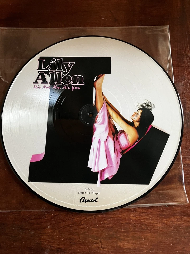 Lily Allen – It's Not Me, It's You LP 2009 US ORIG Picture Disc Capitol Records - Image 4 of 4