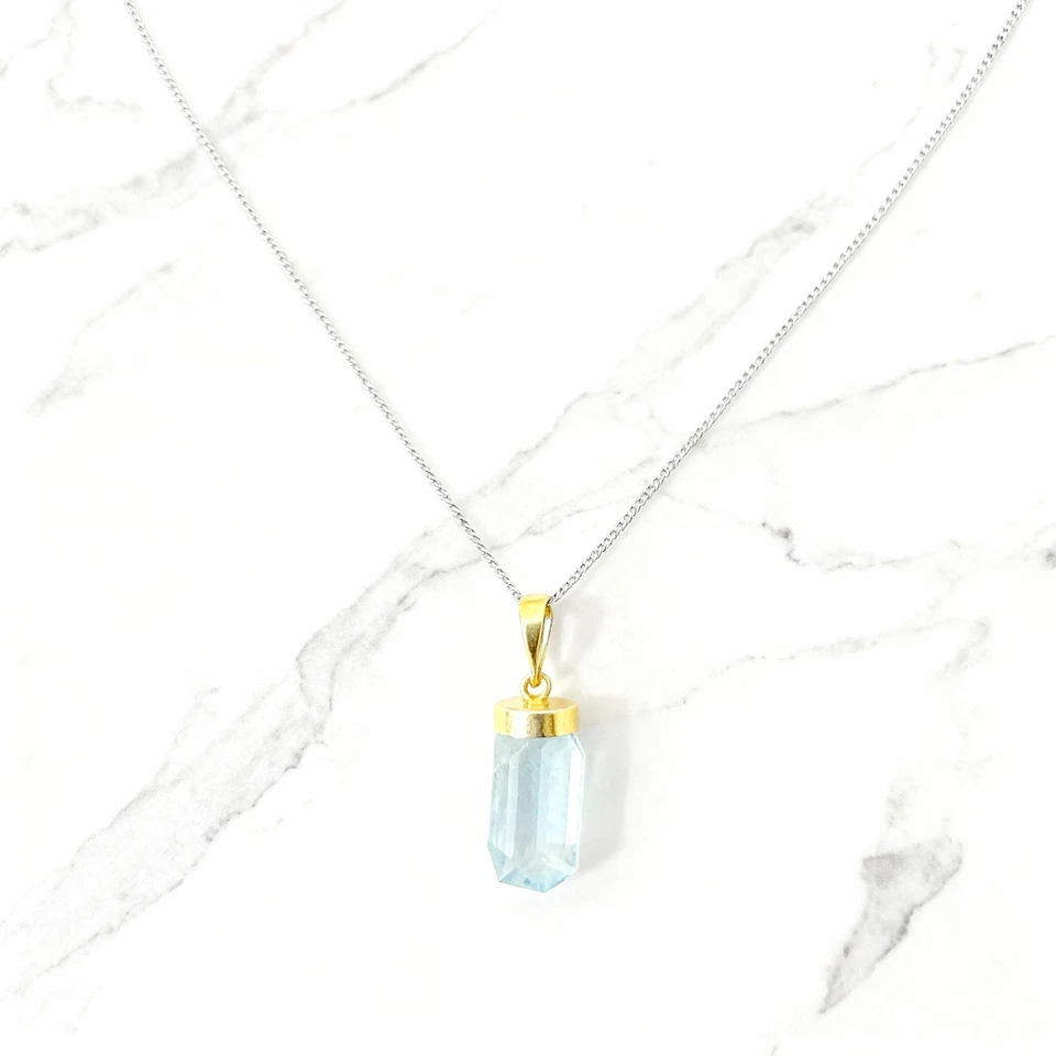 Colar pingente de cristal água-marinha cru – corrente de prata 18” - Imagem 3 de 4