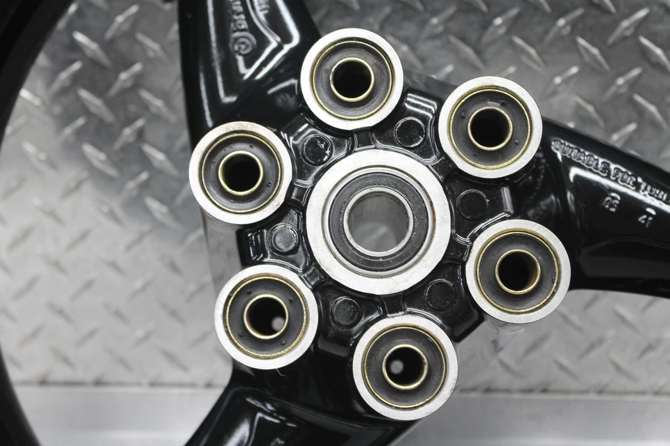 Llanta trasera Ducati Monster 695 Brembo 2007 17xMT4,50 Foto 4 de 4