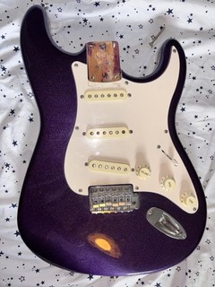 L@@K!! Voll geladen Squier Strat von Fender Gitarrenkörper L@@K!!