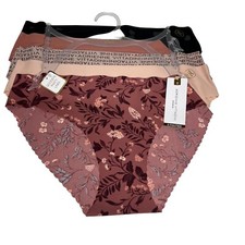 Adrienne Vittadini Woman  s Goodbye Panty Lines Studio Size Small Panties