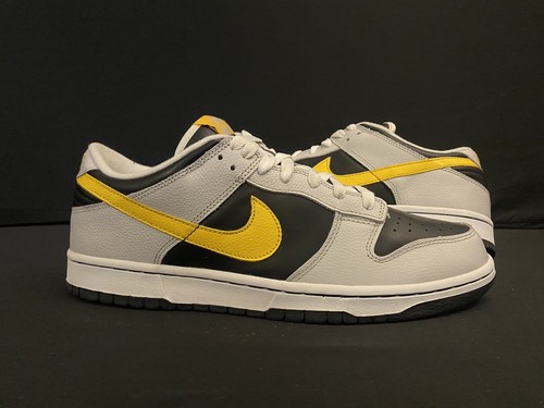 nike dunk varsity grey