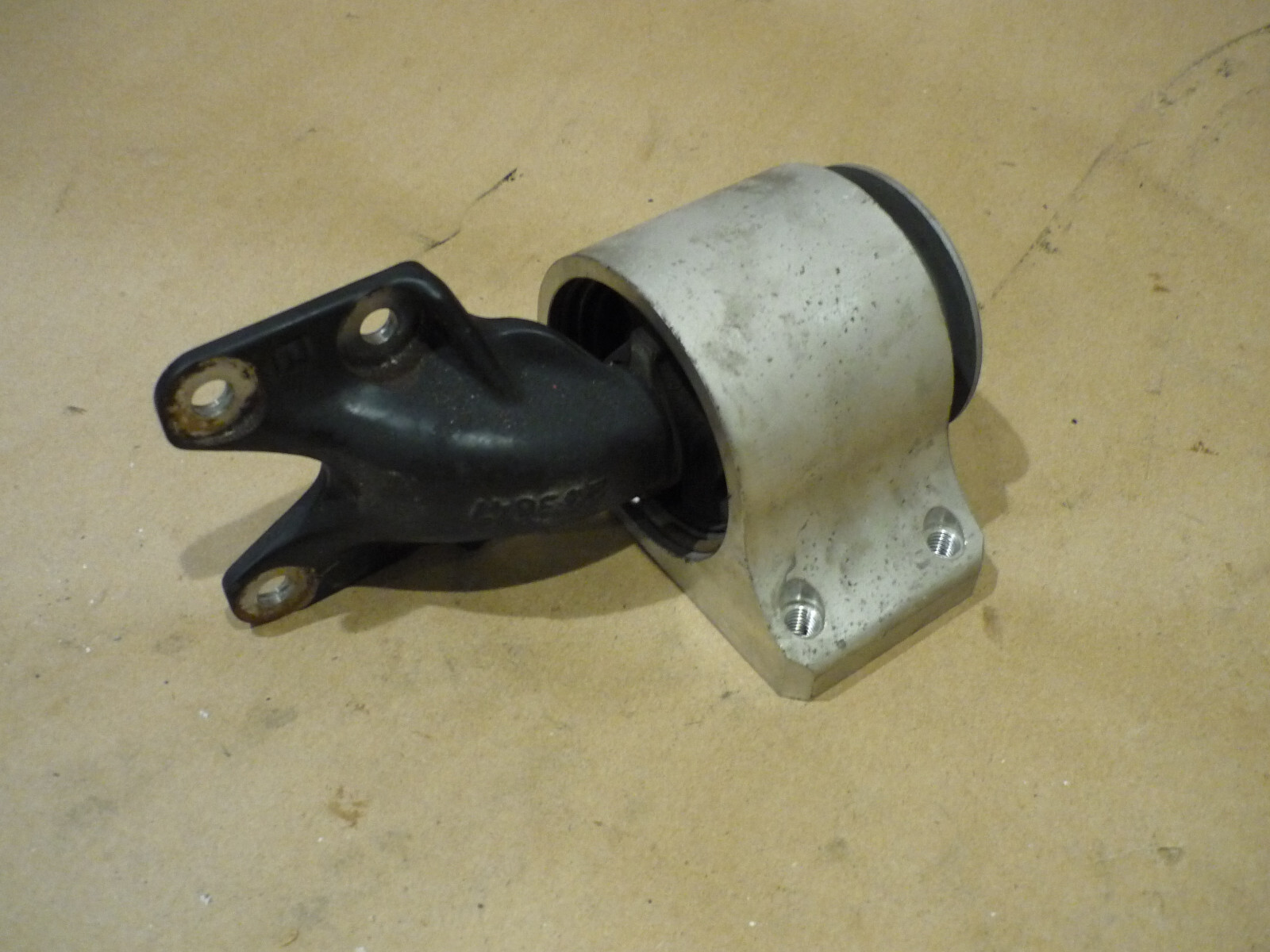 Ferrari California  - Gearbox Pad Support With Front Strut-  P/N 239753 - 235647