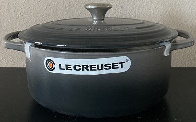 Le Creuset 9 in French 2.6L 2.75qt Oval Dutch  Oven Enameled Cast Iron 16309 NEW