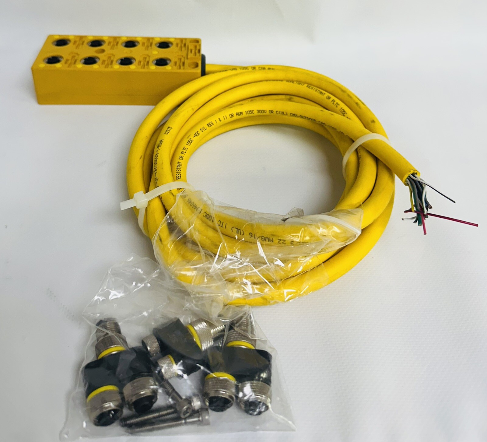 Turck VB 80.5-P7X17-5 8 Port Junction Box w/Cable 10-30VDC 3A