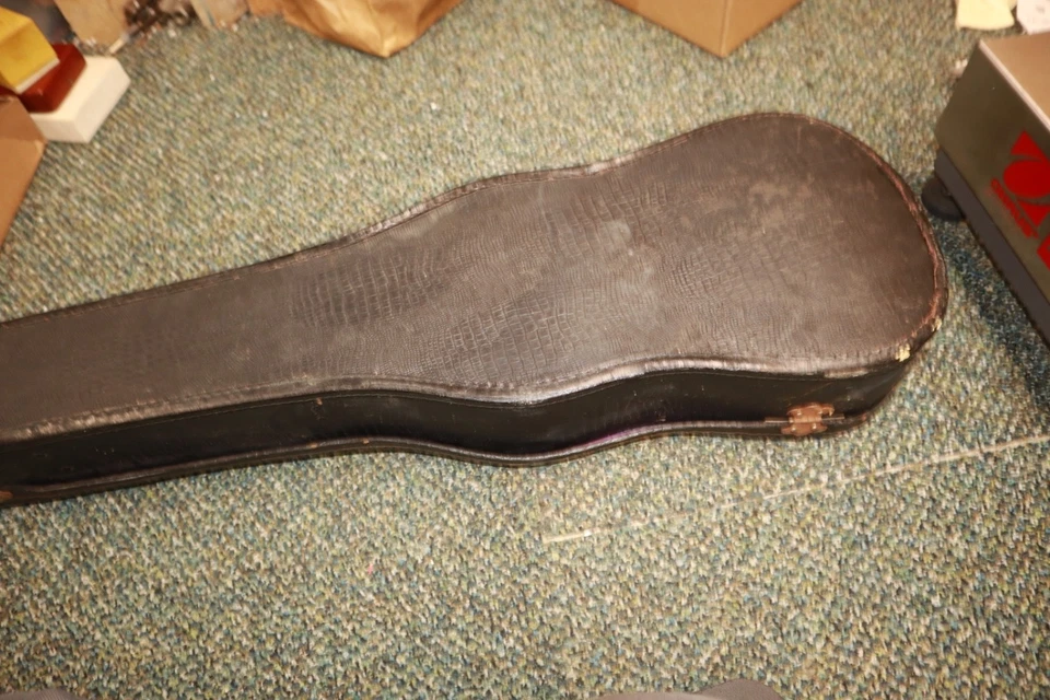 Vintage Copy of Antonius Stradivarius Violin With Case And Bow AS IS W/ DAMAGE - Image 4 of 4