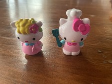 2013 -14 McDonald s Hello Kitty Happy Meal Toy Figurine Mini Comb Sanrio