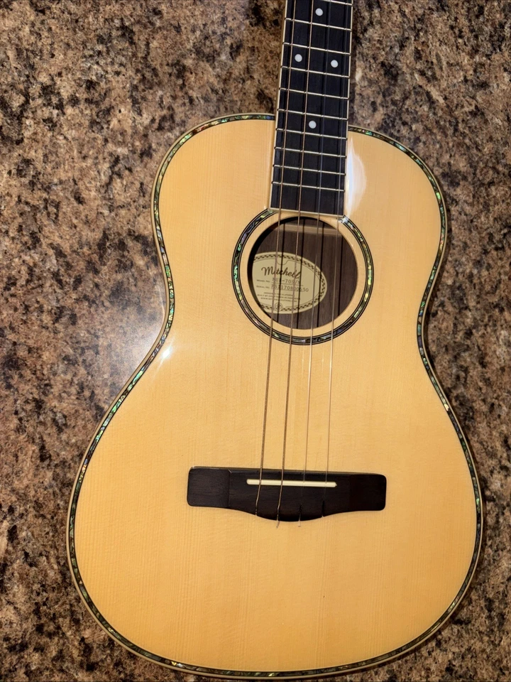 Mitchell MUB70S Baritone Ukulele Natural w/ Black Carrying Case - Image 4 of 4