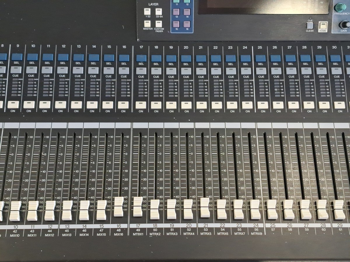 Yamaha LS9-32 32-Input Digital Mixing Console w/case READ | eBay